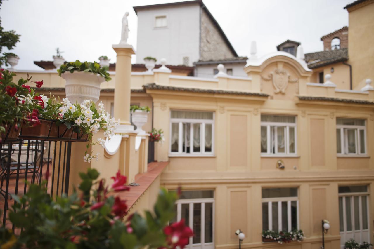 Hotel Relais Filonardi Veroli Exterior photo
